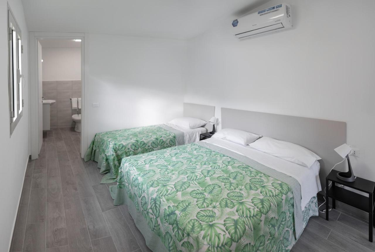 Villaggio Camping Poseidon - Bungalows & Rooms With Sea View In Nature Santa Caterina Dello Ionio Marina Екстериор снимка