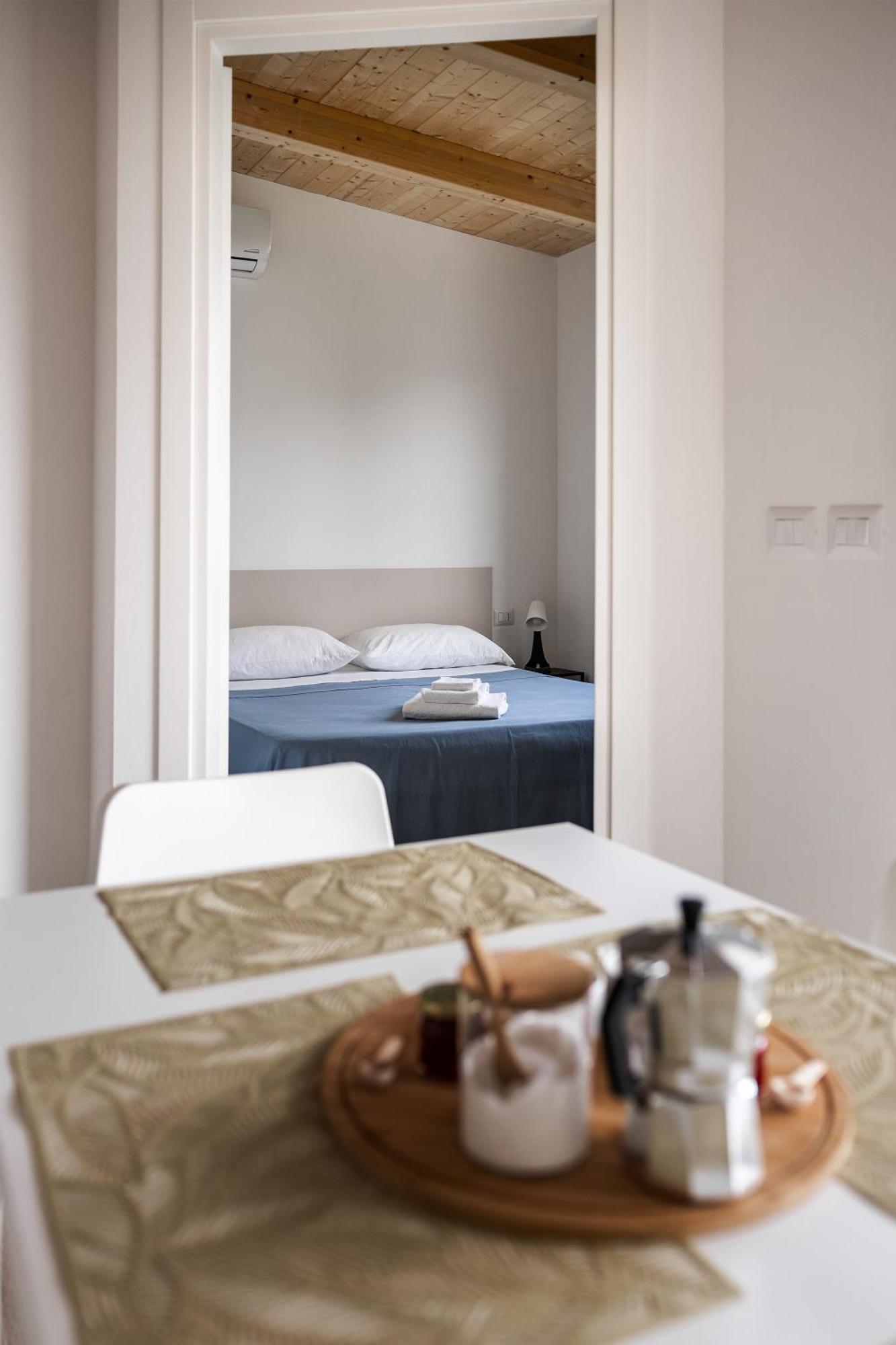 Villaggio Camping Poseidon - Bungalows & Rooms With Sea View In Nature Santa Caterina Dello Ionio Marina Екстериор снимка